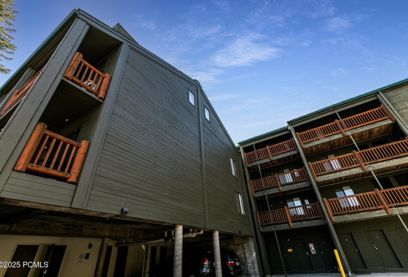 1_1487-Woodside-Ave_1800x1200_4217056