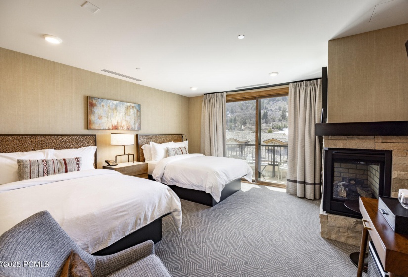 036_2290_deer_valley_dr_e_201050_87