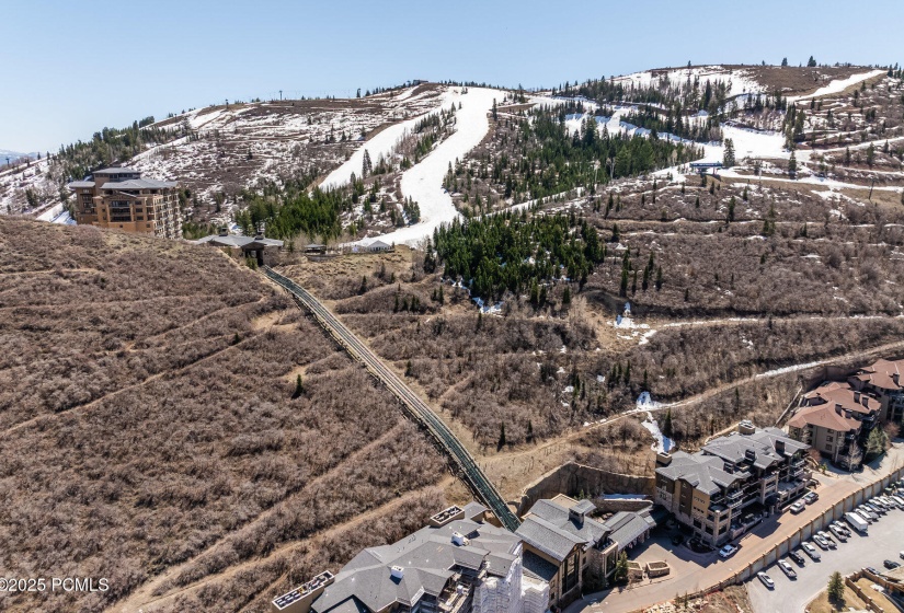 097_2290deervalleydrunit201-9_460