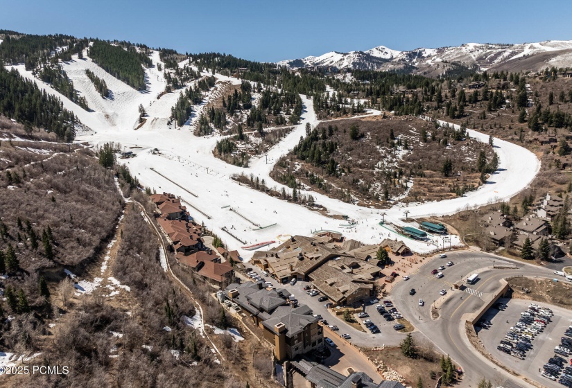 098_2290deervalleydrunit201-10_654