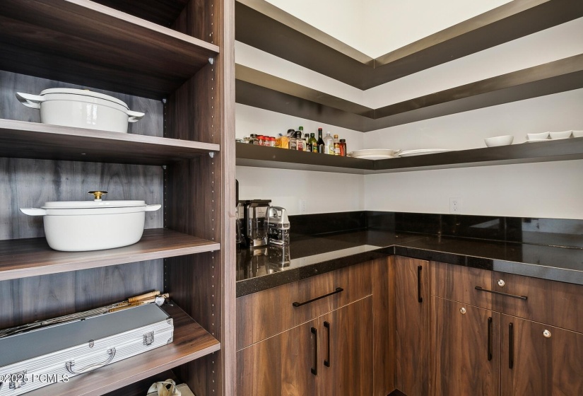 43_Pantry_1800x1200_4216997