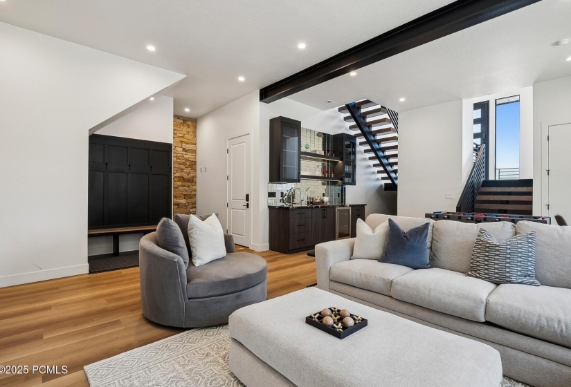 20_Familyroom_1800x1200_4216974