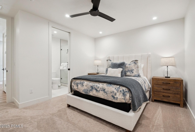 7_Bedroom_1800x1200_4216958