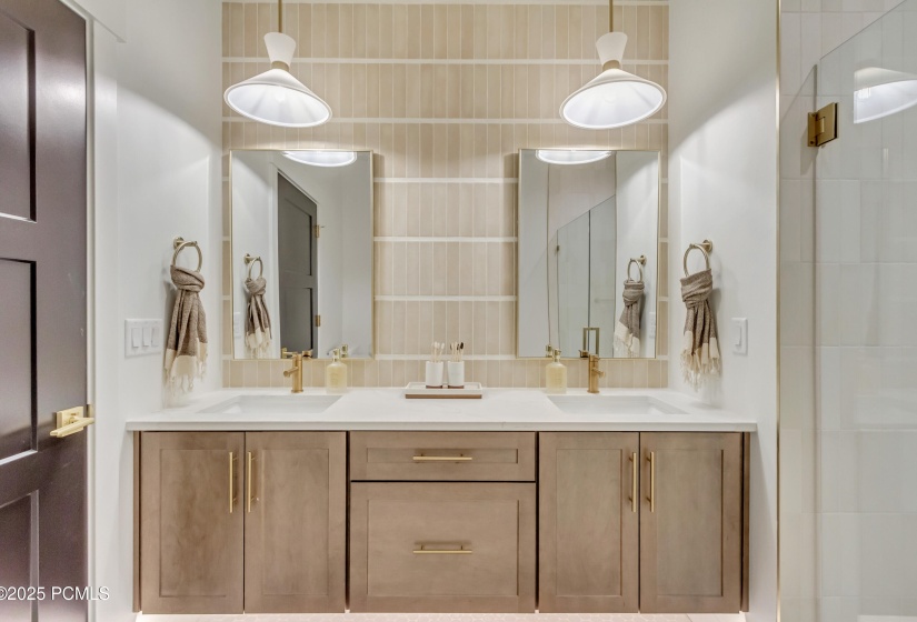 master bath 4