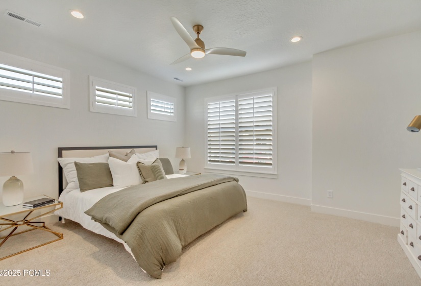 2 bedroom