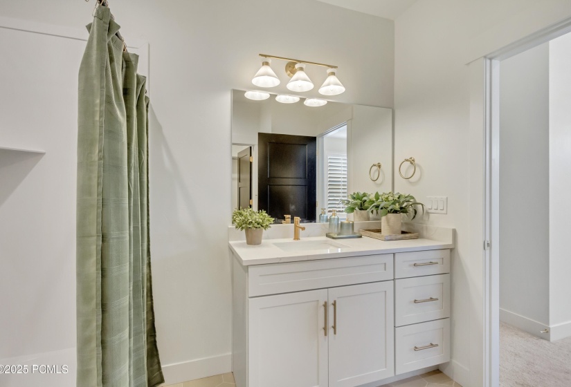 2 bath2