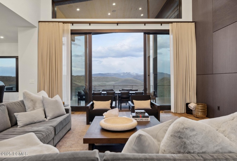 12_Livingroom_1800x1200_4221007