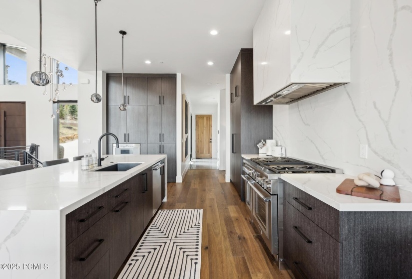 28_Kitchen_1800x1200_4220941