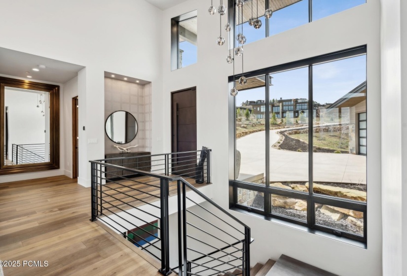 45_Entryway_1800x1200_4220943