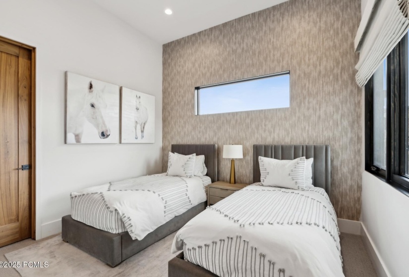 60_Bedroom_1800x1200_4220975