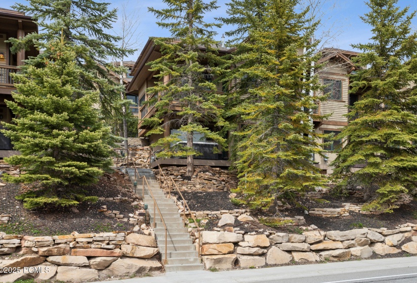 5 - 675 Deer Valley Drive #5