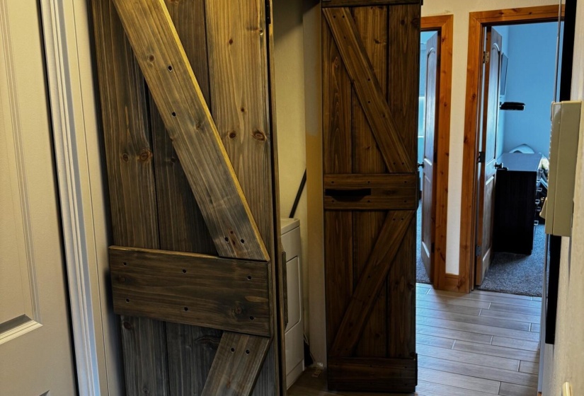 laundry closet 1
