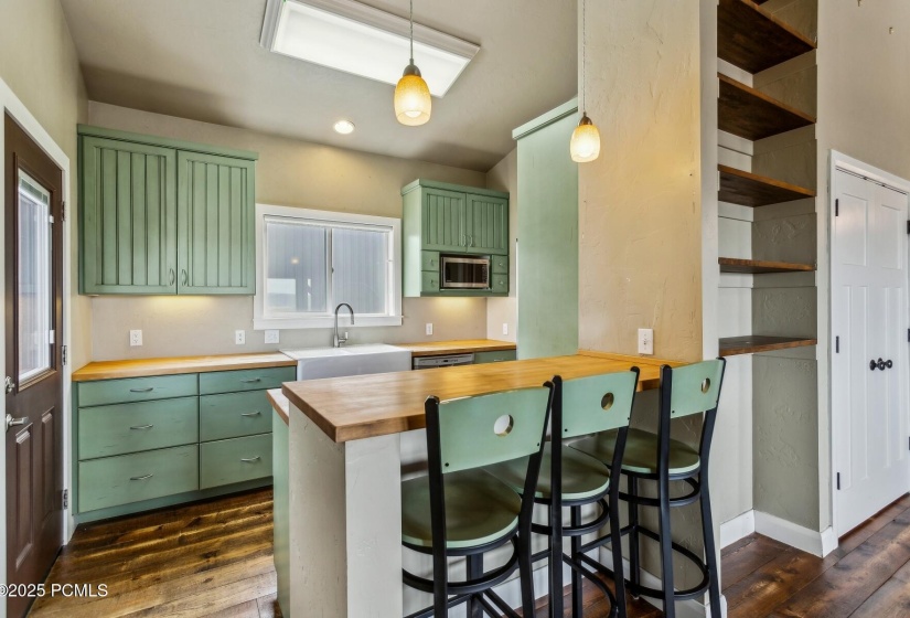 12_Kitchen_1800x1200_4221745