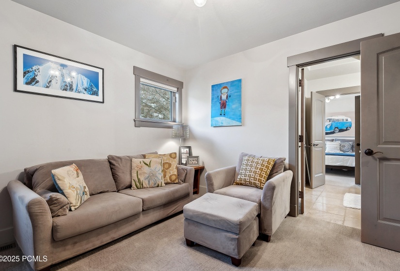 34_Familyroom_high_4203455