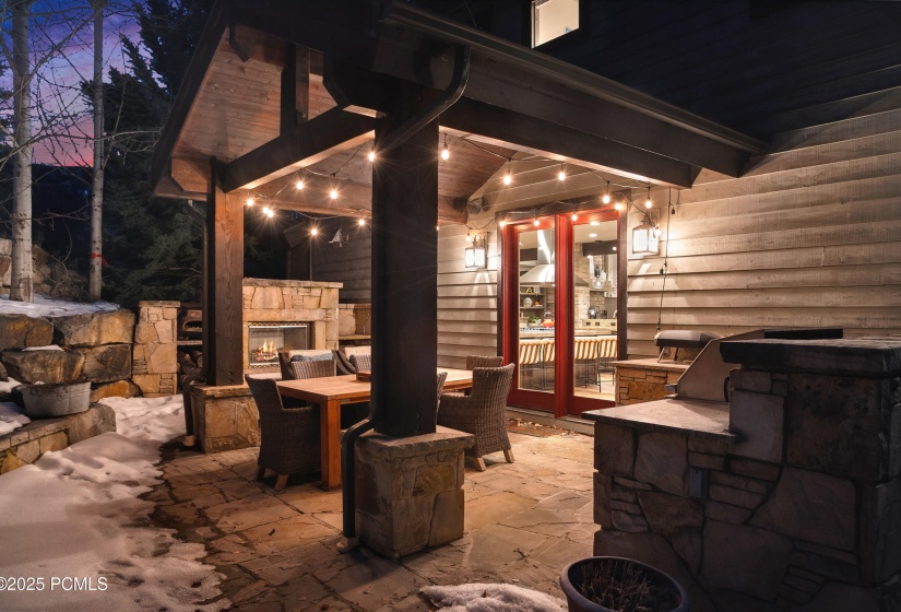 67_Exterior_high_4203168