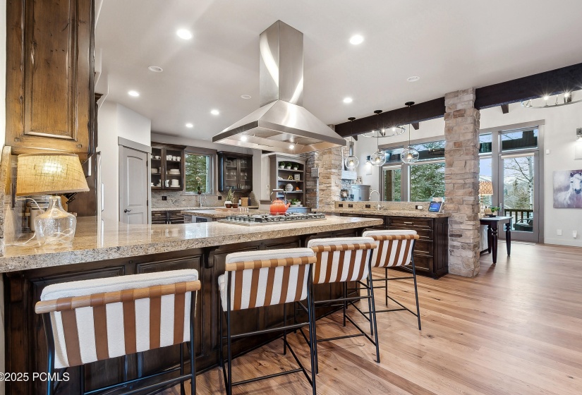 7_Kitchen_high_4203475