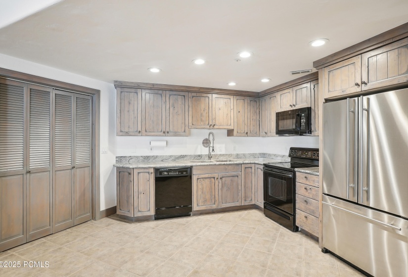 34-print-Canyon Dr-28032025-036