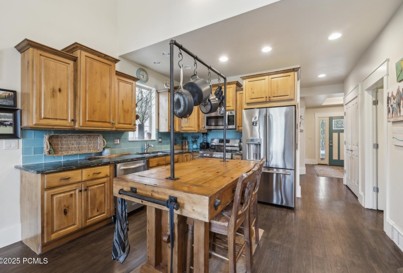 10_Kitchen_1800x1200_4221363