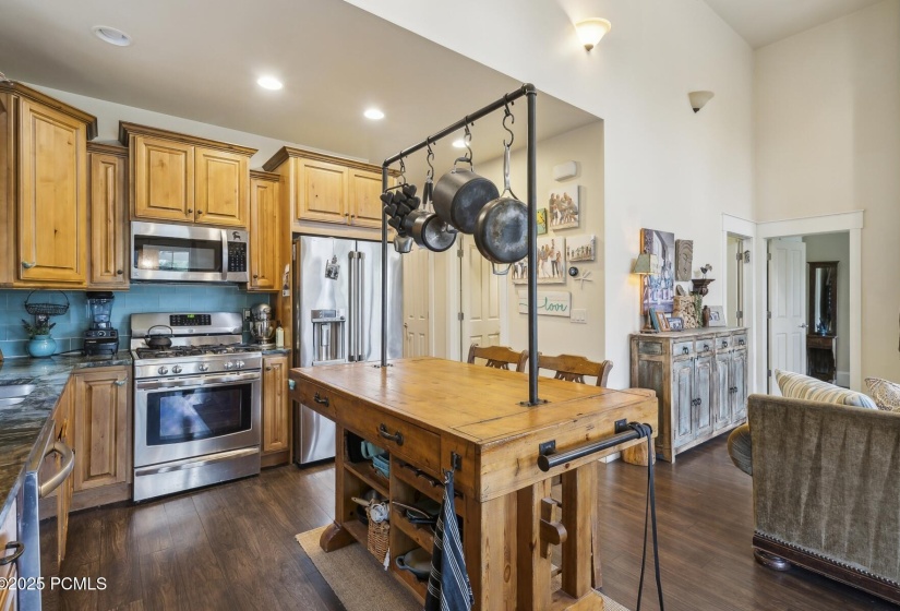 11_Kitchen_1800x1200_4221364