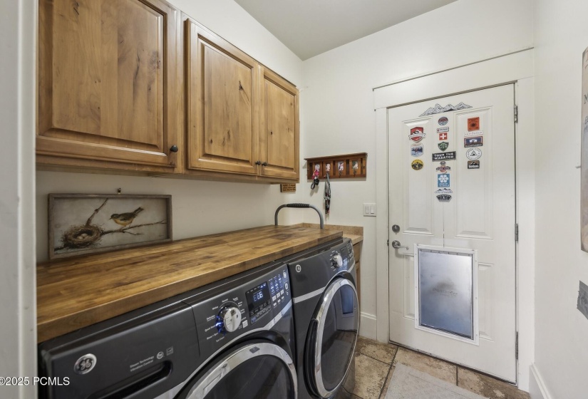 20_Laundry_1800x1200_4221371