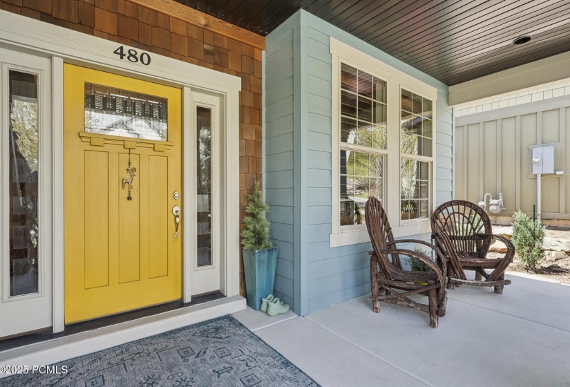 3_Front-Entry_1800x1200_4221388