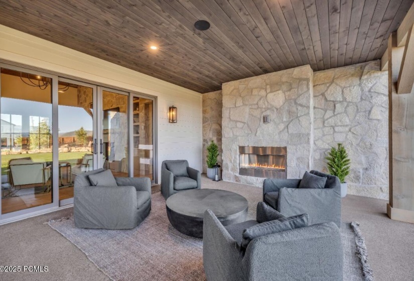 14 back patio 3