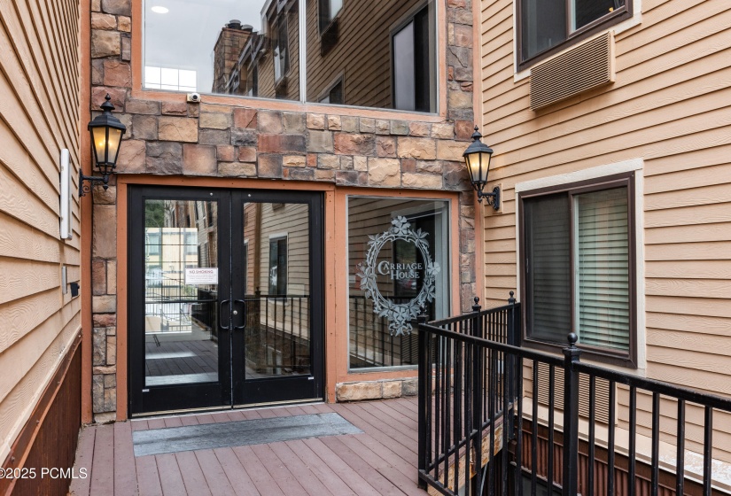 1-1940 Prospector Ave #222