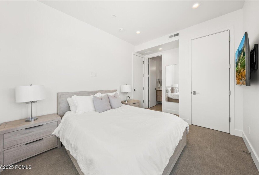 15_Guest-Suite_high_4223996