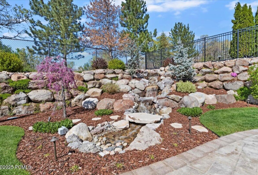 08-Backyard