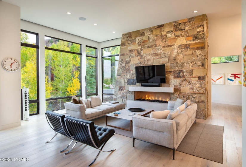 4-web-or-mls-4780-enclave-ct