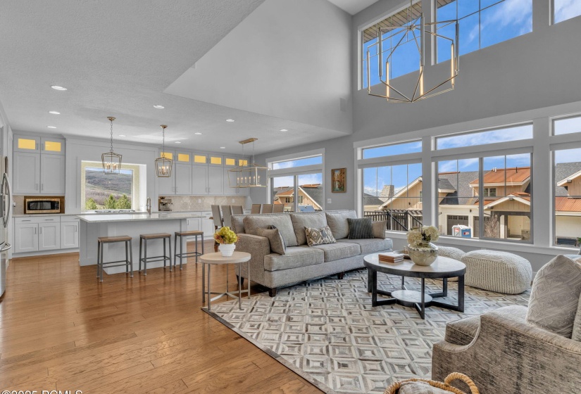 38-web-or-mls-5185-n-fairleigh-st
