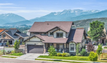 1-web-or-mls-5185-n-fairleigh-st (2)