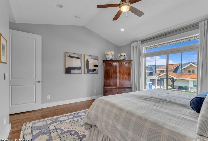 48-web-or-mls-5185-n-fairleigh-st