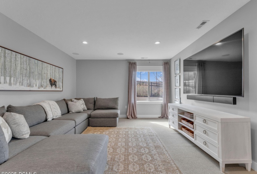 20-web-or-mls-5185-n-fairleigh-st