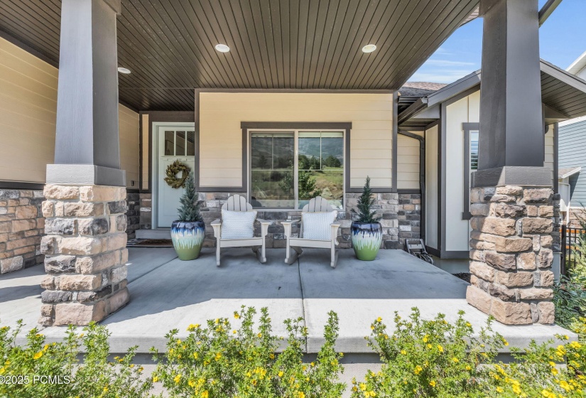 5-web-or-mls-5185-n-fairleigh-st (1)