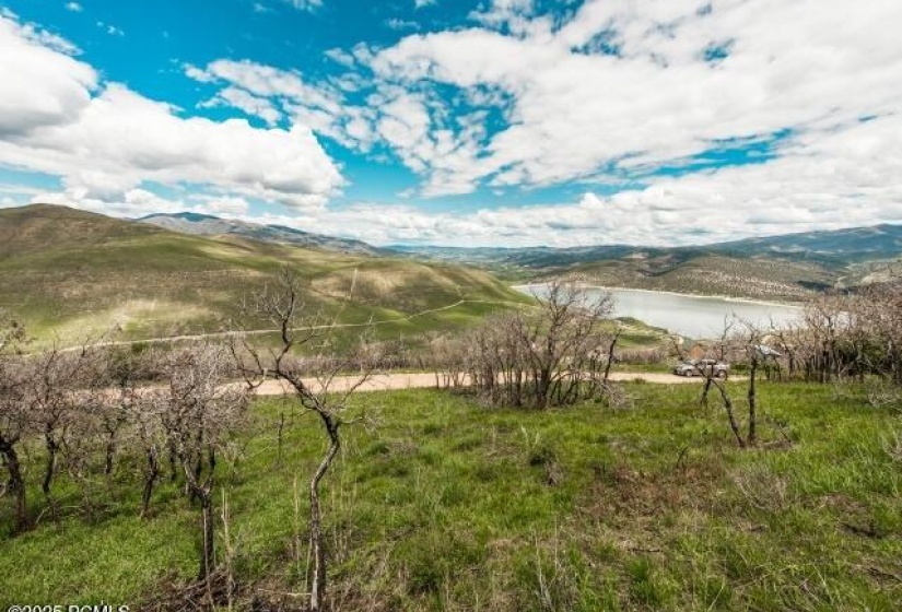 Lot-View_640x480_2286343