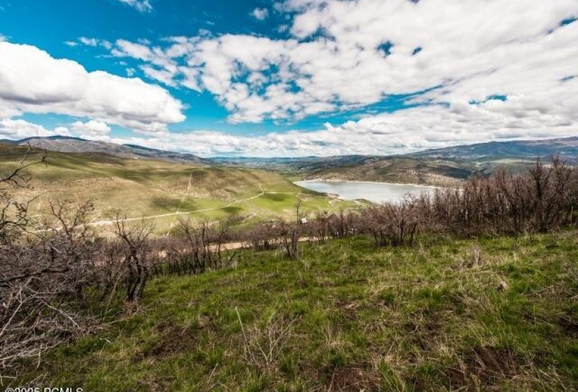 Lot-View_640x480_2286377