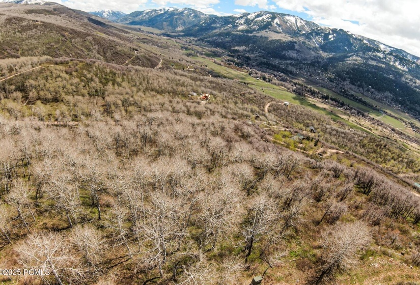 10_Canyon-Rim-Ranches-Rd_1800x1200_42260