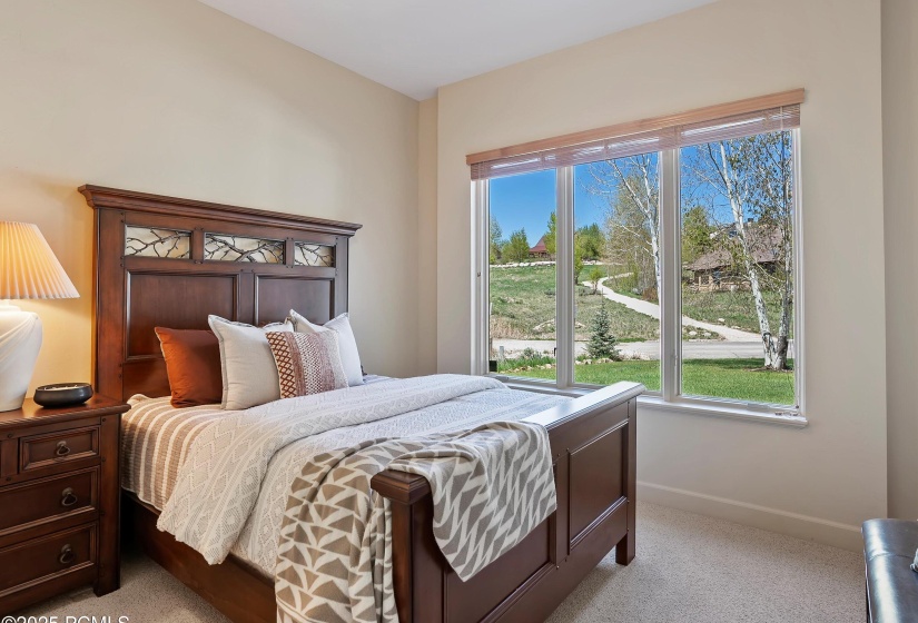 17-Bedroom