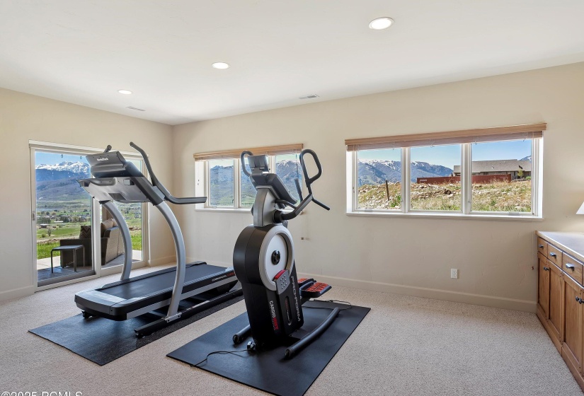 21-Family Room