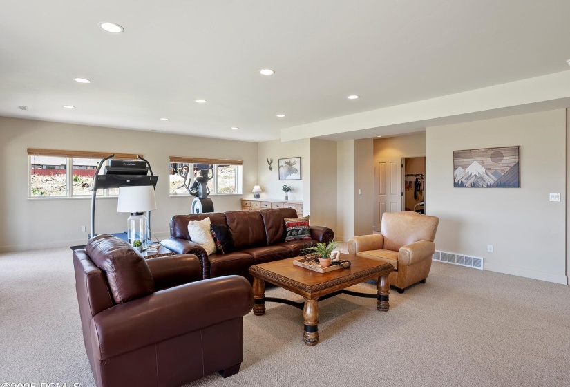 22-Family Room