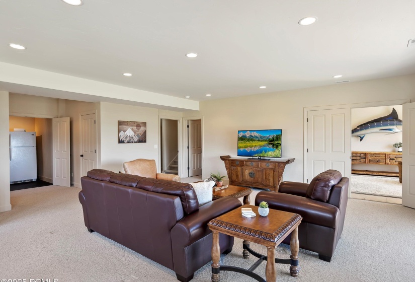 23-Family Room