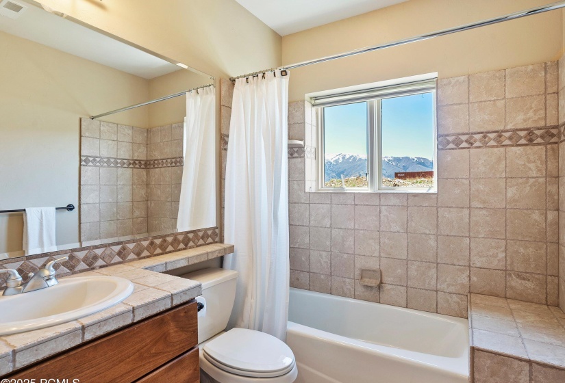 32-Bath