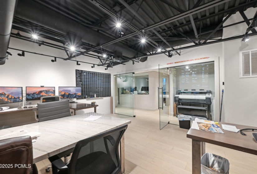 27-print-N Business Loop Rd i-0605-027 e