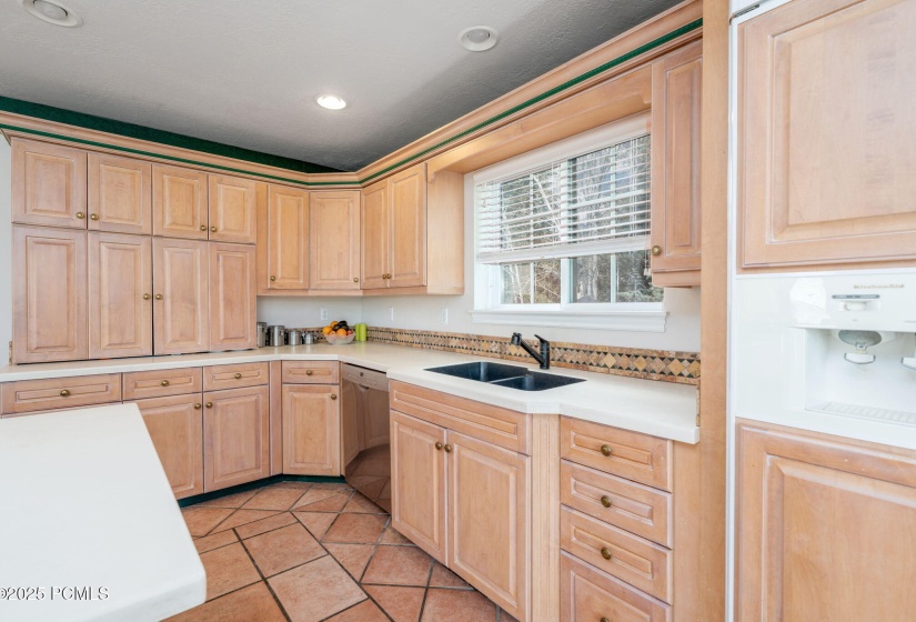 Summit Media_1200 Warm Springs Rd, Midwa