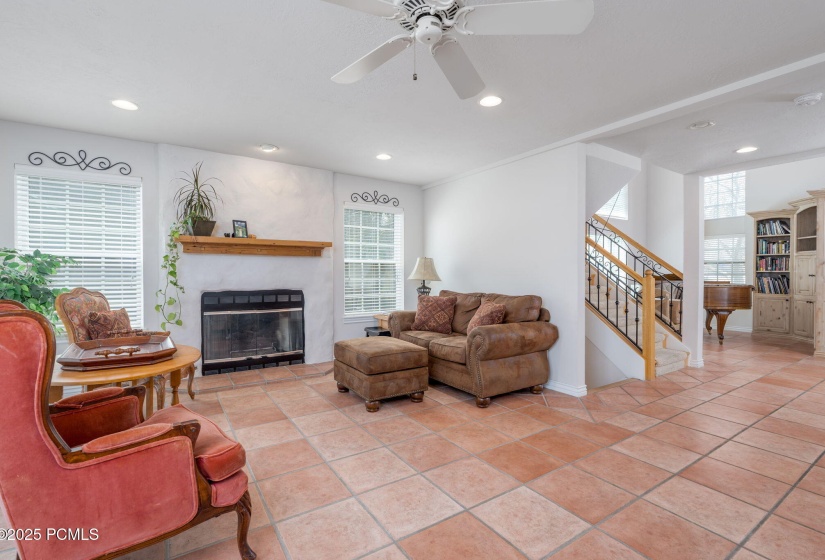Summit Media_1200 Warm Springs Rd, Midwa