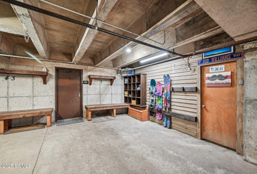 34-web-or-mls-Park Ave 3-1205-029