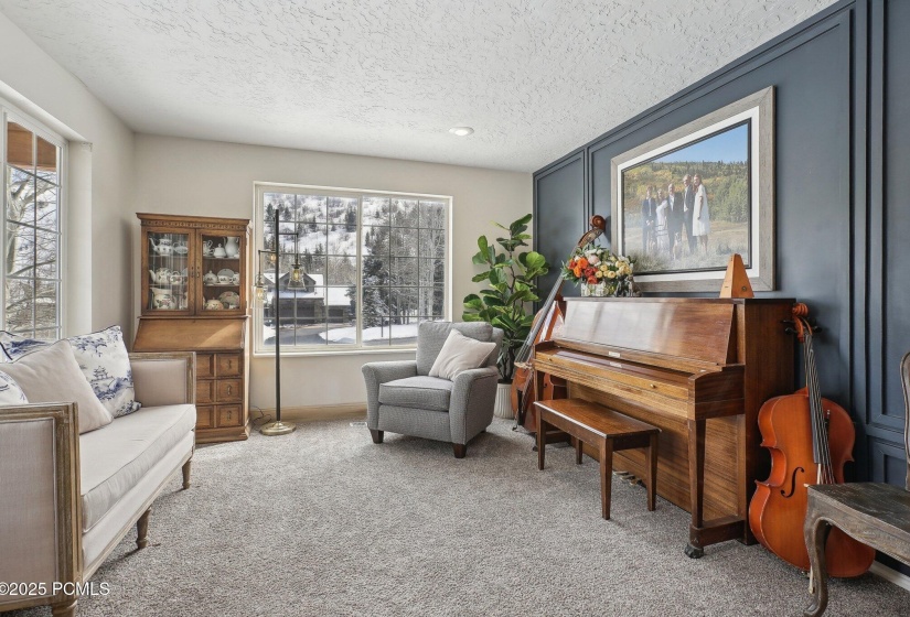 18-web-or-mls-Springshire Dr-016