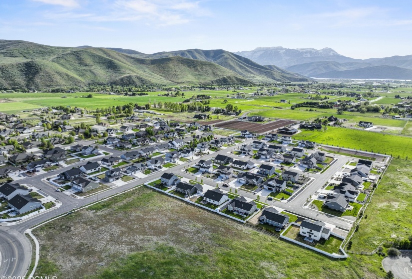 DJI_0716_17_18_19_20Interior01