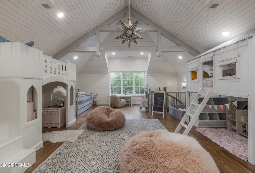 047_hidden-046_5497_s_walker_estates-50_